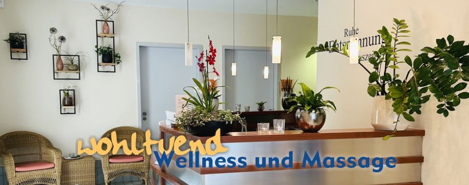 Eingangsbereich mit Sitzecke Eingangsbereich mit Sitzecke